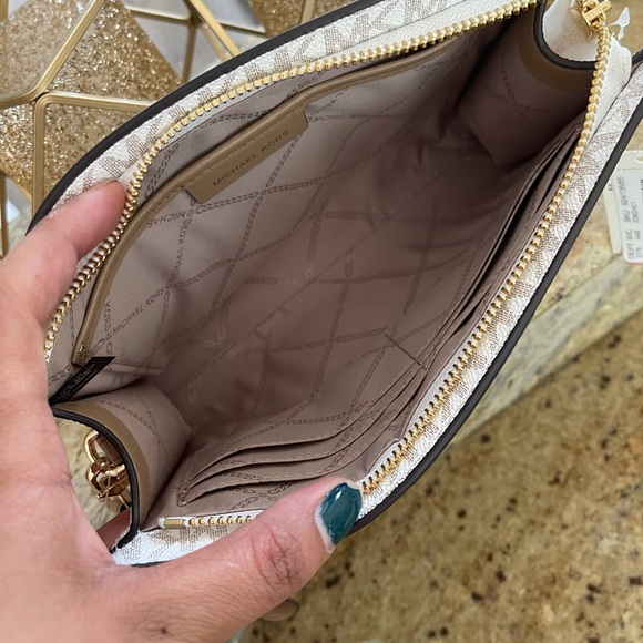 New😍 beautiful Mk large clutch - Picture 4 of 9